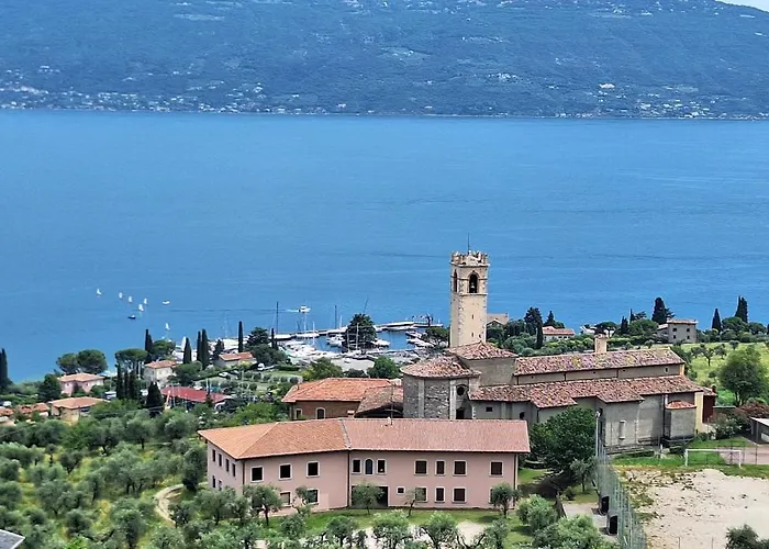 Residence Olivi - Panorama Lake View, Pool, Terrace, Garden, Wifi